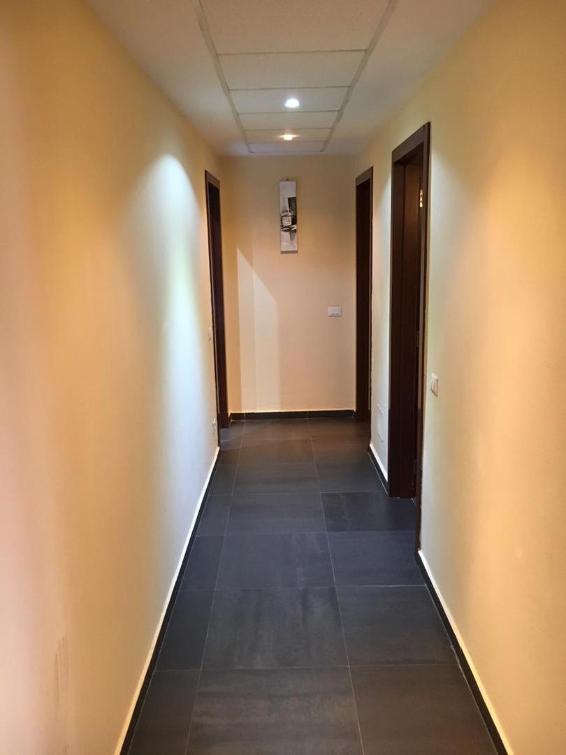 Yaoundé Djeug'Appart Hotel מראה חיצוני תמונה